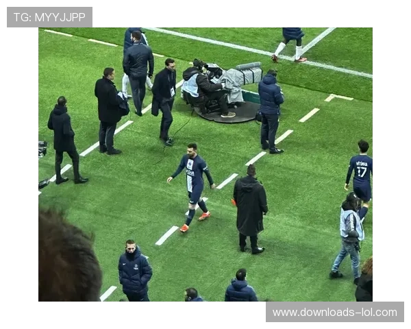 法甲竞争激烈格局多变 各强争锋冠军归属仍存悬念 法甲竞争激烈格局多变 各强争锋冠军归属仍存悬念